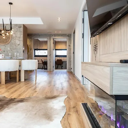 Sosnica & Penthouse 4* زاكوباني