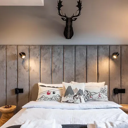 Sosnica & Penthouse Aparthotel 4*